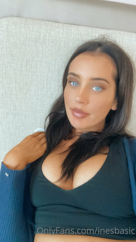 Ines Basic_ star beautiful photo