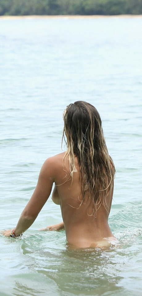 Molly Kirky pretty pornstar pics