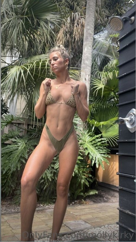 Molly Kirky exclusive actress pic