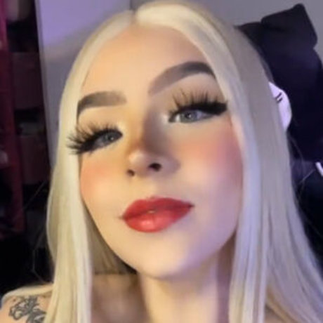 crystallhub hot actress galleries