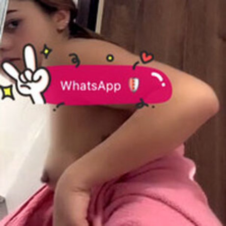 Caramelito model nice photo