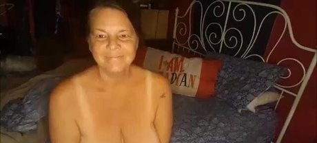 Carrie Moon pornstar pretty pictures