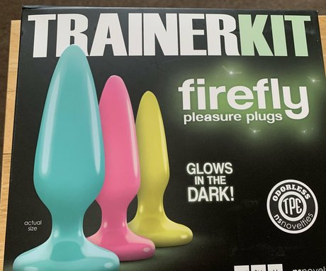 larnaronlyfans model erotic image