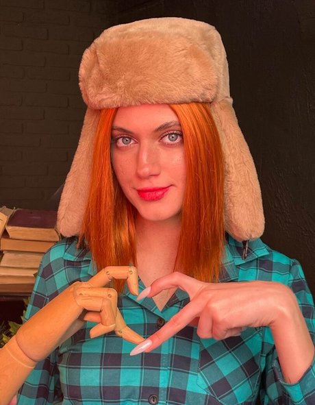 Ypryamkova erotic model img