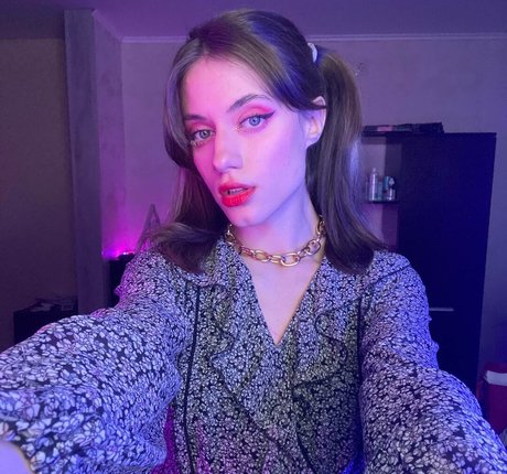 Ypryamkova pornographic actress pictures