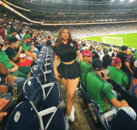 melymonique erotic star photos