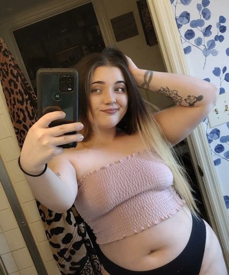 Mary Lux Luv model pretty gallery