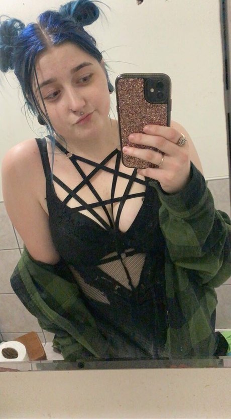 Dandelionbby model nudes photo