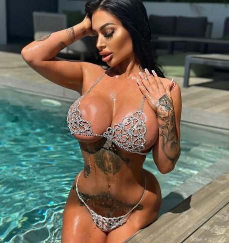 Ava Van Rose star pic