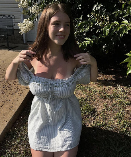 Haley Z model nice photo