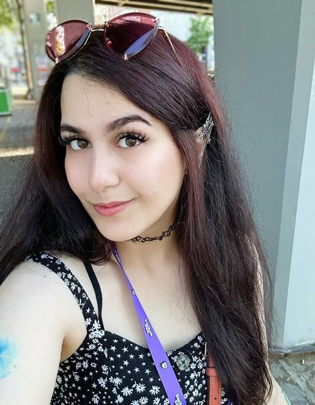 viotcz pornstar nude images