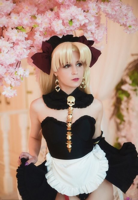 Fox Tsai Shen porn star img