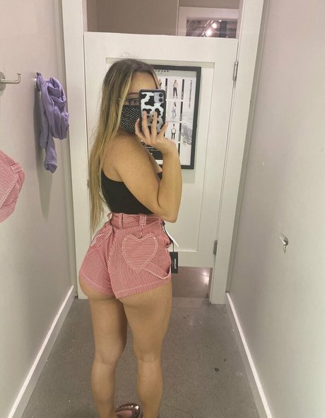 queentaylorr perfect pornstar pictures