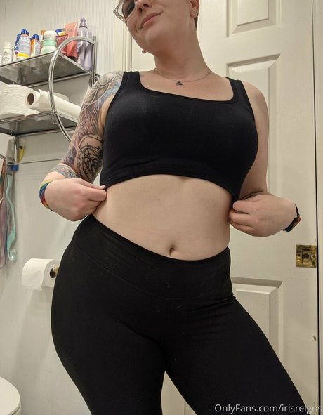 irisreigns free actress galleries