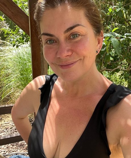 Amanda Lamb high quality model pictures