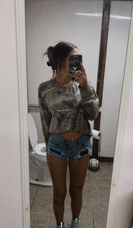 Nicoolee99 model images