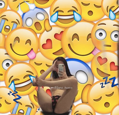 straw berryy hd actress pic