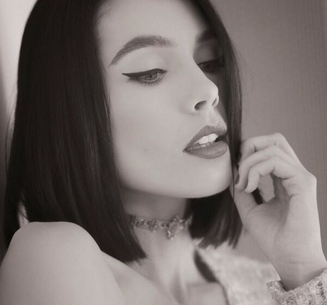 Emma Victoria Louise sex actress picture