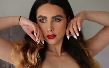 Emma Victoria Louise pornstar hot images