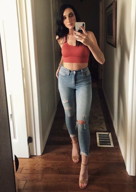 Slashleen art model photos