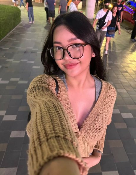 Zandylazuli model porn img