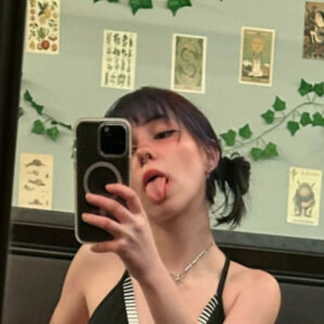 slimysaladfingers pornstar naked picture