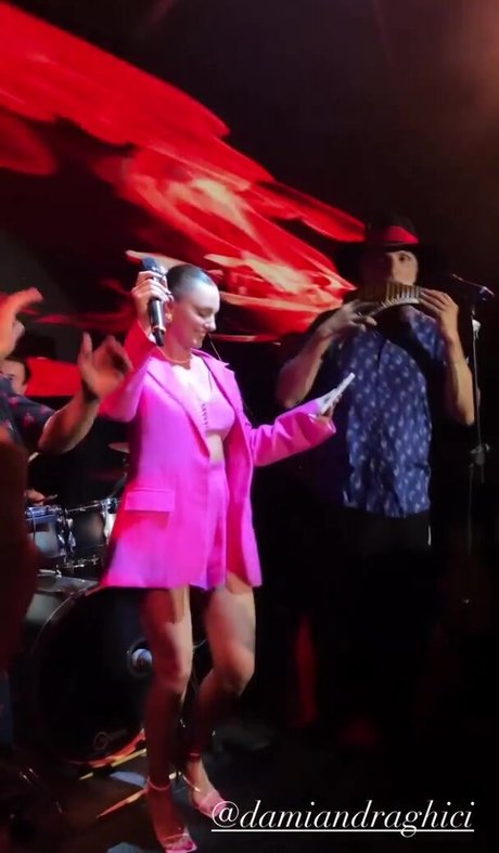 Alexandra Stan top actress pictures