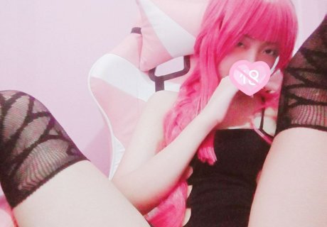 eimiruwu art actress photo