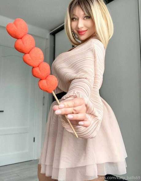 curvy model kate model free pics