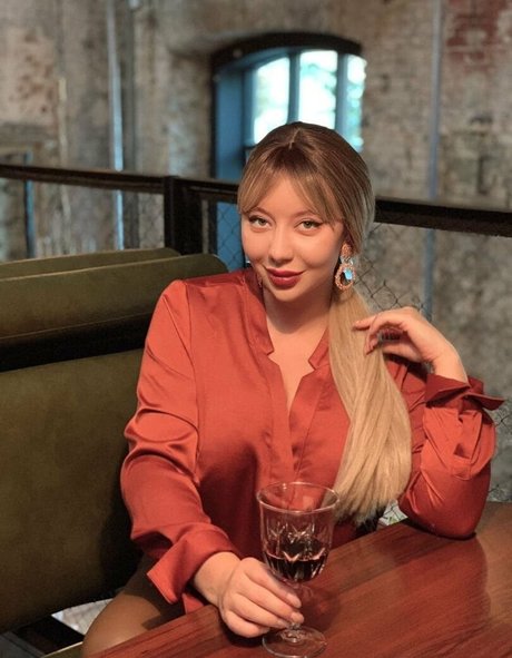 curvy model kate star best image