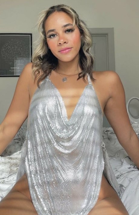 xobreebby star nude pics