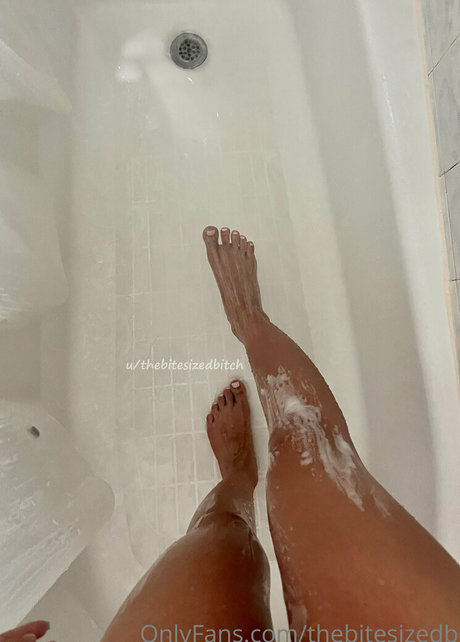 thebitesizedb nudes model images