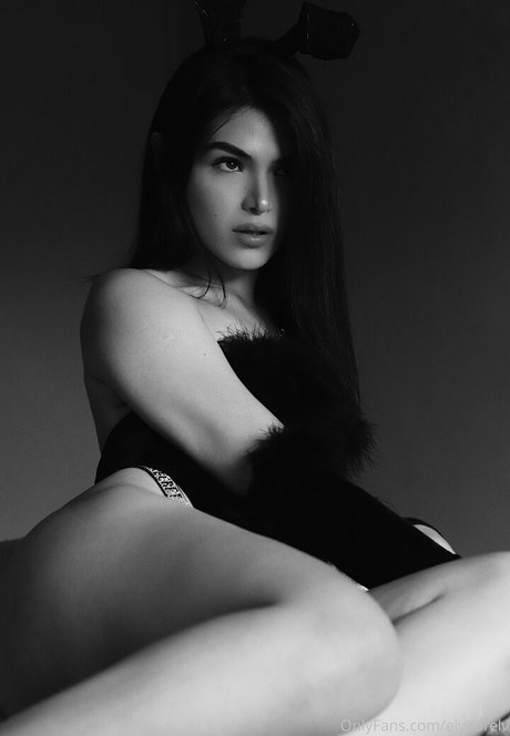elvirarelv star sexy img