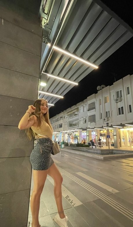 Merve Elmas star hd archive