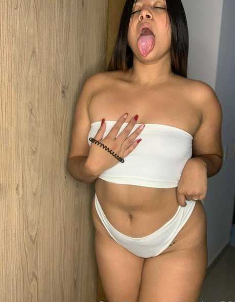 issahot30 art actress gallery