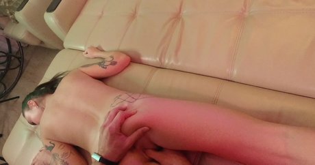 Stakis Laus free star img