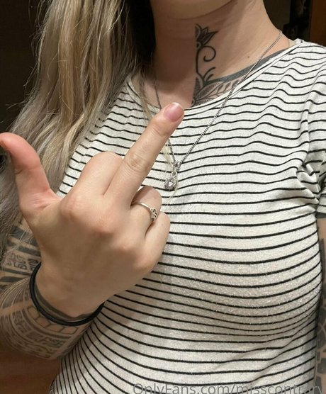 misscontrary free model pics