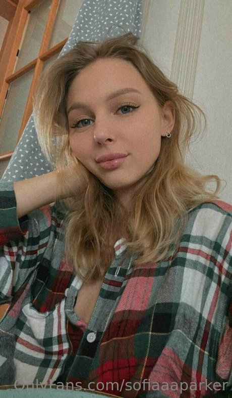 sofiaaaparker pornographic model images