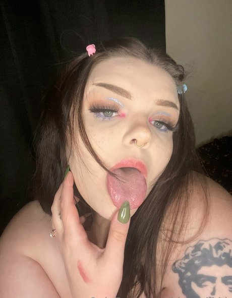 biggmilkkk model hd photos