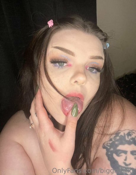 biggmilkkk model exclusive img