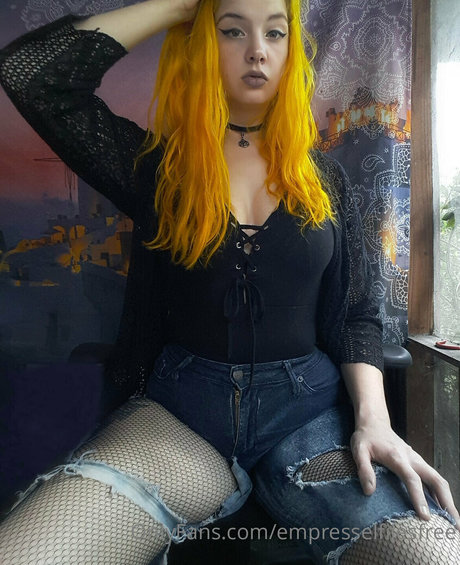 empresselfiiesfree model pretty images