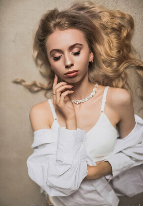 fantasy pearl model pretty pics