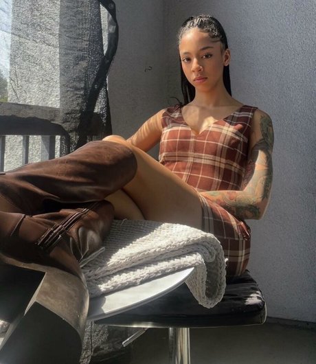 Amala Ekpunobi pornstar beautiful galleries