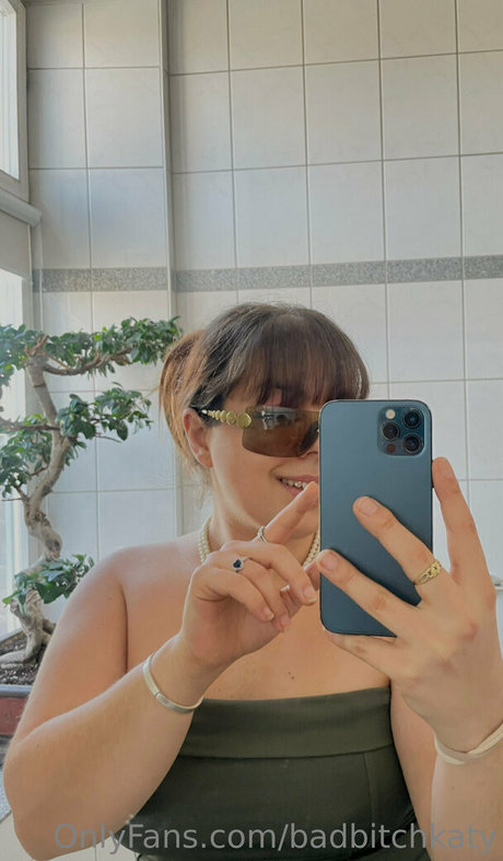 badbitchkaty model best picture