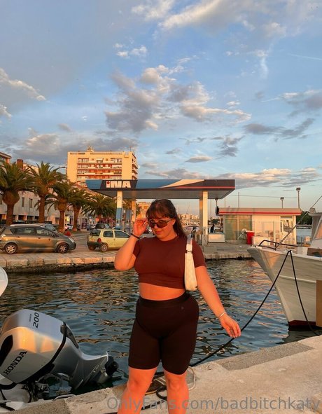 badbitchkaty perfect star photo