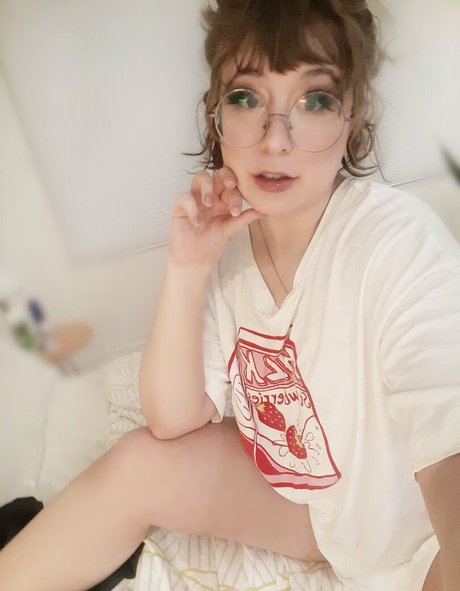 grrraves model adult archive