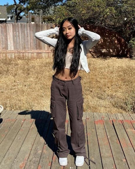 kayvalorant model hot pictures