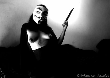 estefyd nude actress pic