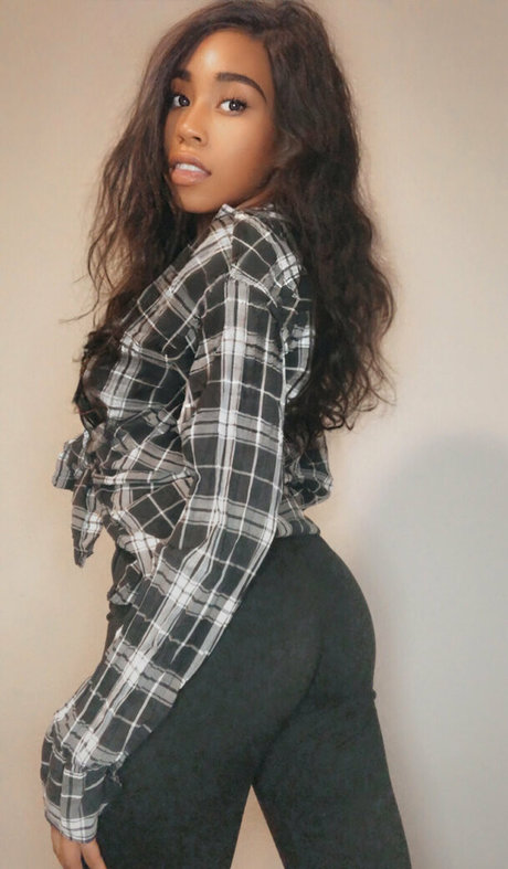 aprilraeee star nudes archive