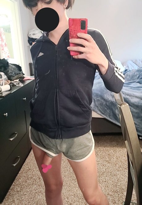 Trappy chan model pretty photo